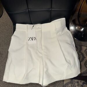 Zara Women's Cream High Waist Shorts